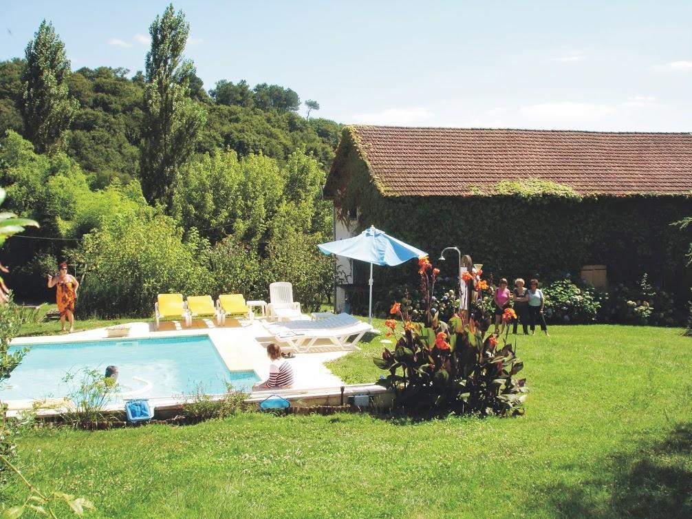 Chambres D'Hotes Domaine De Compostelle Casteide-Candau ภายนอก รูปภาพ