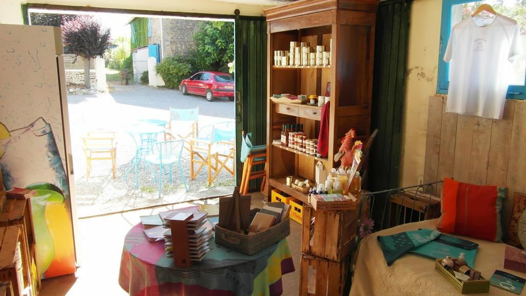 Chambres D'Hotes Domaine De Compostelle Casteide-Candau ภายนอก รูปภาพ