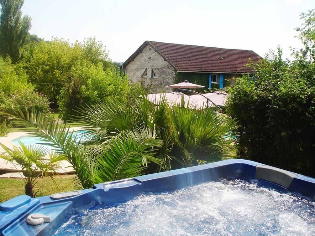 Chambres D'Hotes Domaine De Compostelle Casteide-Candau ภายนอก รูปภาพ