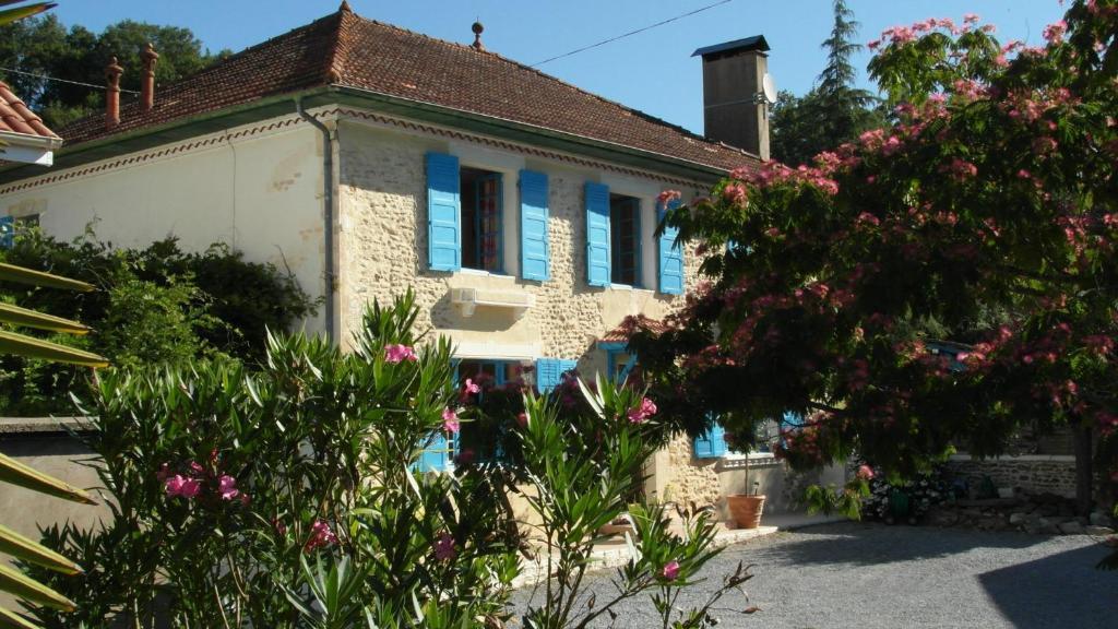 Chambres D'Hotes Domaine De Compostelle Casteide-Candau ภายนอก รูปภาพ
