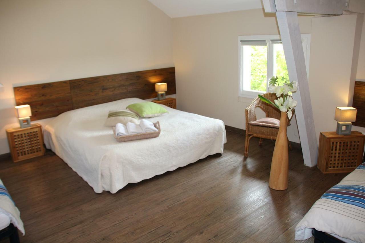 Chambres D'Hotes Domaine De Compostelle Casteide-Candau ภายนอก รูปภาพ